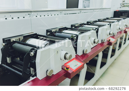 Print screening metal machine. Industrial printer. Serigraphy workshop. 68292276