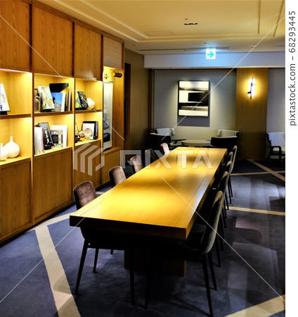 Unmanned hotel lounge Unmanned hotel lounge 68293445