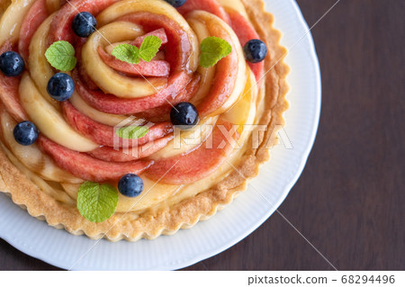 Hida peach tart cake 68294496