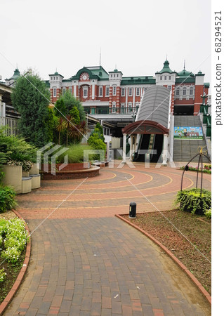 141年8月深谷市深谷站 新 和站前廣場 照片素材 圖片 圖庫