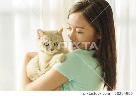 Women lifestyle pets Women lifestyle pets 68294996