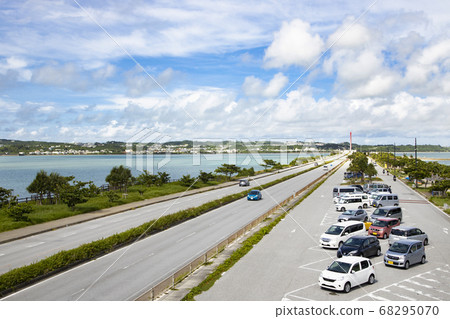 Undersea Road, Uruma City, Okinawa Prefecture 68295070