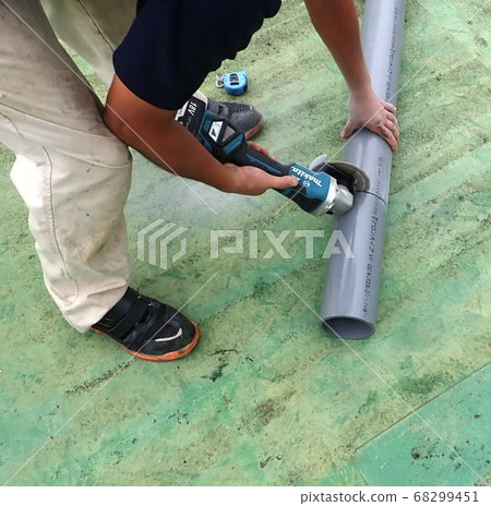 An equipment supplier that repairs piping An equipment supplier that repairs piping 68299451