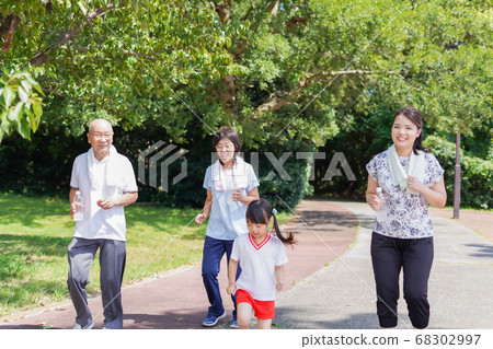 幸福的家庭/家庭形象 68302997