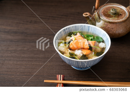  Chopped green onions 68303068