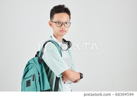Vietnamese schoolboy in glasses Vietnamese schoolboy in glasses 68304594