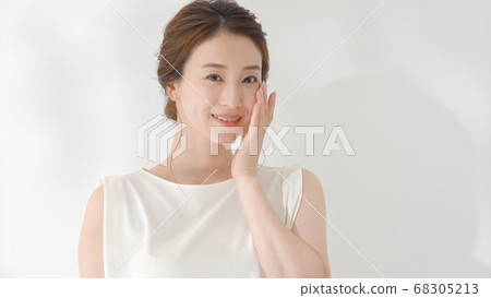 美女形象 68305213