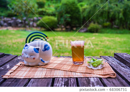 夏天的夜晚涼爽 夏天的夜晚涼爽 68306731