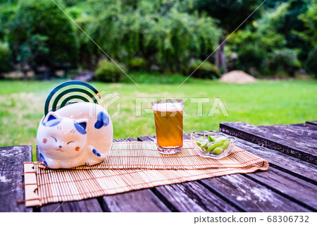 夏天的夜晚涼爽 夏天的夜晚涼爽 68306732