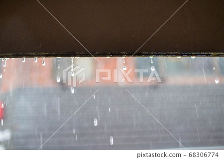rainwater 68306774