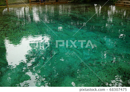 Beppu Benten Pond Emerald Green Spring Water, Mine City, Yamaguchi Prefecture 68307475