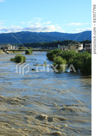 Tenryu River after a typhoon (Ina City, Nagano Prefecture) Tenryu River after a typhoon (Ina City, Nagano Prefecture) 68307766