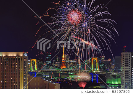 Odaiba Rainbow Fireworks Odaiba Rainbow Fireworks 68307805
