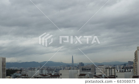 Seoul sky 68308075