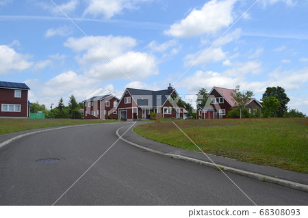 Swedish Hills 68308093