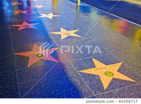 Hollywood Walk of Fame 68309717