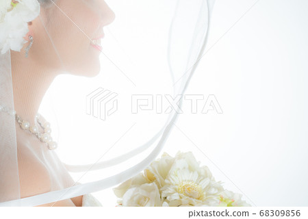 穿著婚紗的女人 68309856