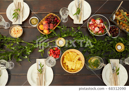 Gourmet Dinner Outdoors Gourmet Dinner Outdoors 68312090