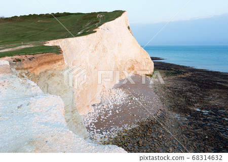White cliffs in Seaford in evening sunset White cliffs in Seaford in evening sunset 68314632