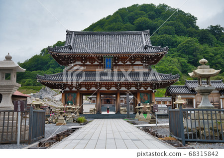 Shimokita Peninsula's sacred ground Osorezan Sanmon Shimokita Peninsula's sacred ground Osorezan Sanmon 68315842