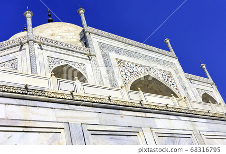 Picture of Crown of the Palaces - Taj Mahal in Agra, Uttar Pradesh, India Picture of Crown of the Palaces - Taj Mahal in Agra, Uttar Pradesh, India 68316795