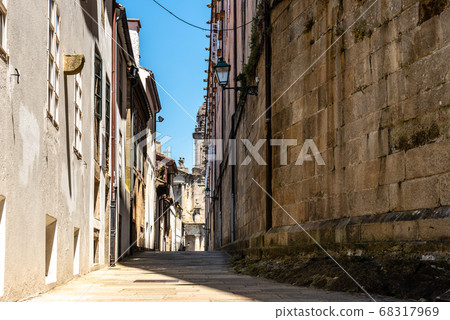 Old street with no people in Santiago de Compostela 68317969