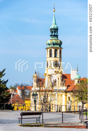 Loreto, Czech: Loreta, Marian pilgrimage site with the Baroque Church of the Nativity in Hradcany, Prague, Czech Republic 68321007