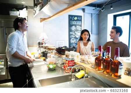 Shooting cooperation Lemon restaurant (Kanda) Cafe Foreign restaurant 68323168