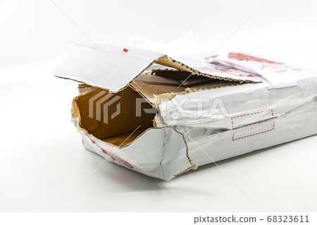 Torn white parcel box Torn white parcel box 68323611