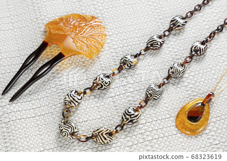 Tortoiseshell work Tortoiseshell work 68323619