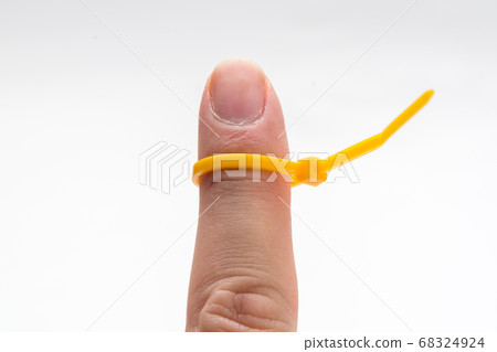 Cable tie / white background Cable tie / white background 68324924