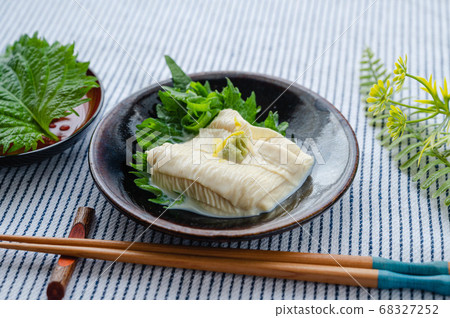 Sashimi yuba 68327252