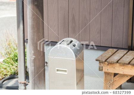 吸煙區煙灰缸 68327399