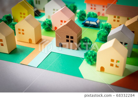 各種房地產物業 建築物和公共道路 盲地和變形土地 道路接觸義務 旗桿土地 68332284