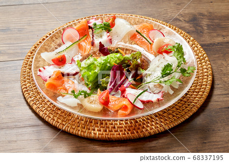Seafood carpaccio Seafood carpaccio 68337195