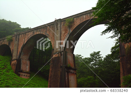 Usui Pass Megane Bridge (Usui No. 3 Bridge) Usui Pass Megane Bridge (Usui No. 3 Bridge) 68338240