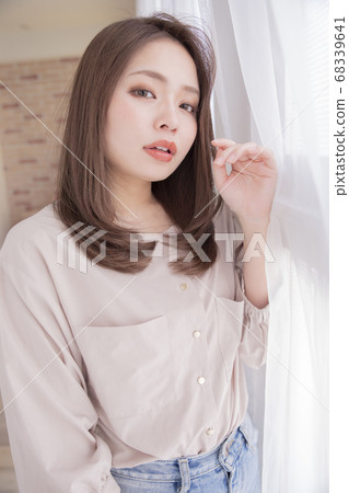 直中型髮型美容美髮女人 68339641