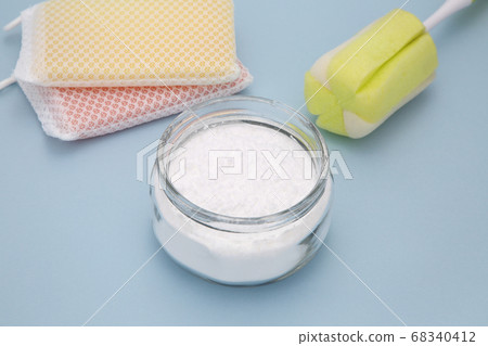 baking soda 68340412