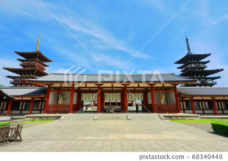[Nara Prefecture] Yakushiji Temple under the clear weather (east tower and west tower) 68340448
