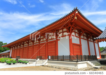 [奈良縣]晴天下的藥師寺（飯廳） 68340465