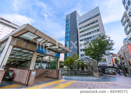 Tokyo cityscape in Japan View of Akasaka underground walkway entrance and exit, Esplanade Akasaka (street), etc. Tokyo cityscape in Japan View of Akasaka underground walkway entrance and exit, Esplanade Akasaka (street), etc. 68340571