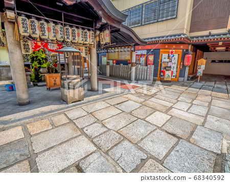 Osaka Hozenji Yokocho 68340592
