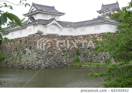 View of Kishiwada Castle moat and stone wall View of Kishiwada Castle moat and stone wall 68340842