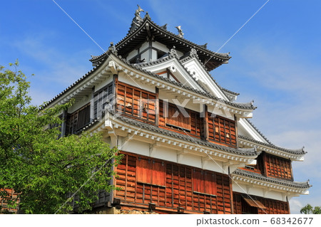 [京都府]福知山城在晴朗的天氣下 68342677