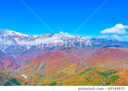 從白馬山港看到的秋天白馬三山[長野縣] 68344655