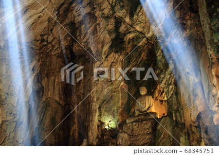 Gogyo Mountain (Da Nang, Vietnam) Gogyo Mountain (Da Nang, Vietnam) 68345751