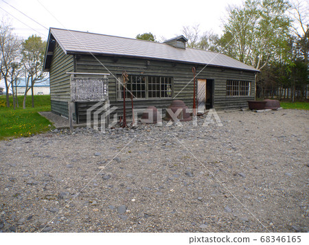 Banya in the pioneering era of Hokkaido 68346165