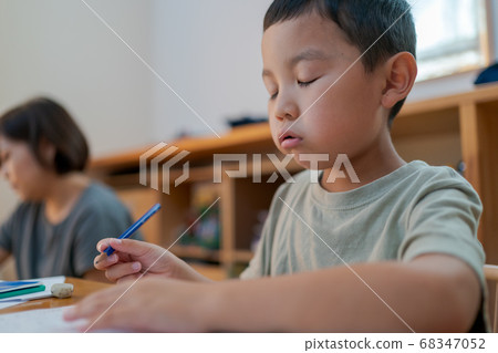 homework, person, baby boy 68347052