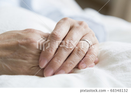 Illness 68348132