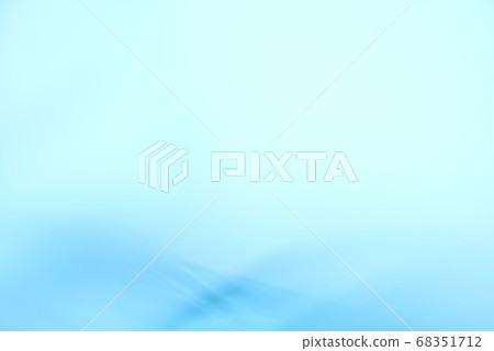 淺藍色漸變背景水錶面的漣漪圖像 68351712